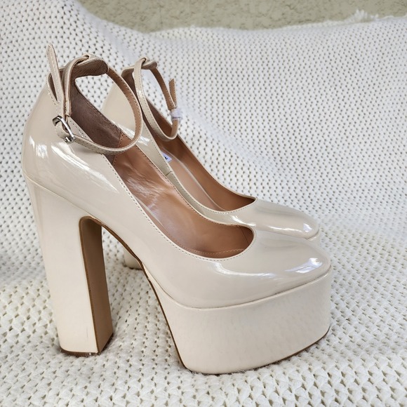 Steve Madden Shoes - Steve Madden Womens Skyrise Platform Pumps Bone Patent Chunky Heel size 9M